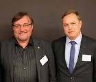 Sami Kauhanen (vas.), Arto Ojaniemi, Jussi Pyysalo ja Tuomo Torkkola iloitsevat Veikkauksen ja suomalaisen pesäpallon yhteistyön jatkosta.